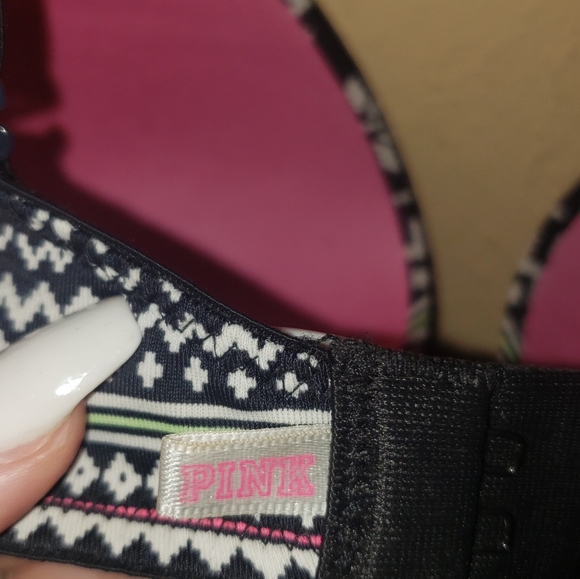 Victoria secret pink push up bra - Picture 4 of 5